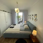 32 Nowa Wiejska Mazury Garbate アパート