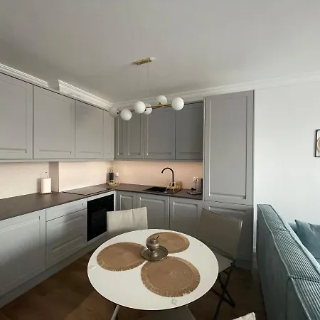 32 Nowa Wiejska Mazury Garbate オレツコ