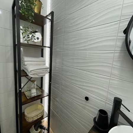 32 Nowa Wiejska Mazury Garbate アパート オレツコ